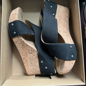 Lucky Brand Women’s Sandals